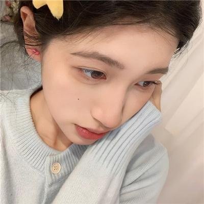 夜深吻唇香