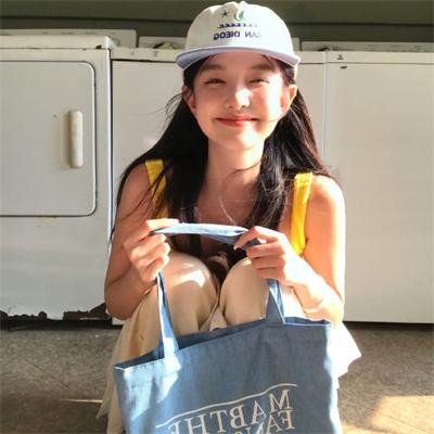 阿罗有枝彩色笔